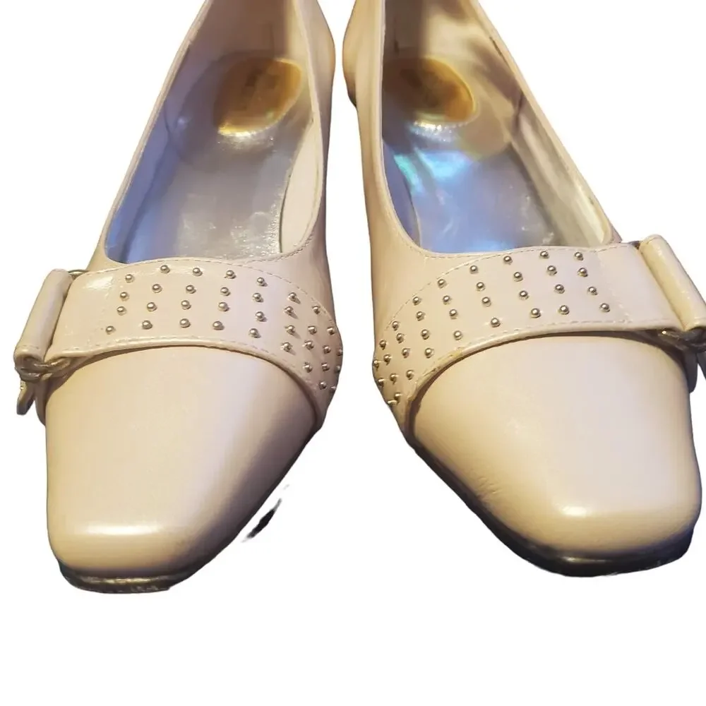 ROS HOMMERSON Size 7.5N Narrow Berry Nappa Leather in Bone Low Heel Pumps FLAW